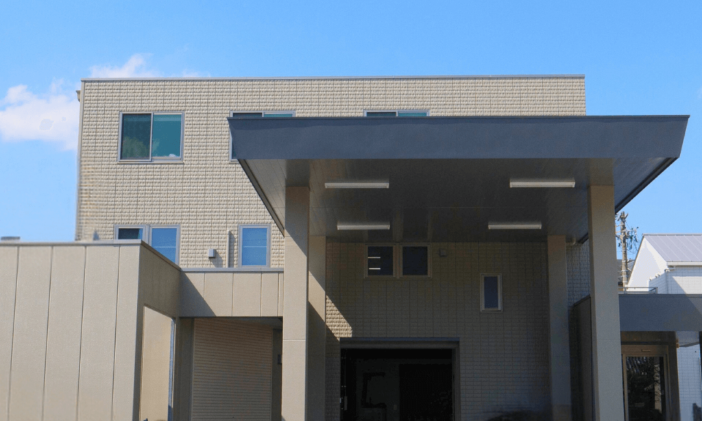 成和産業株式会社 名古屋を拠点に、幅広い工業薬品を取り扱う専門商社です